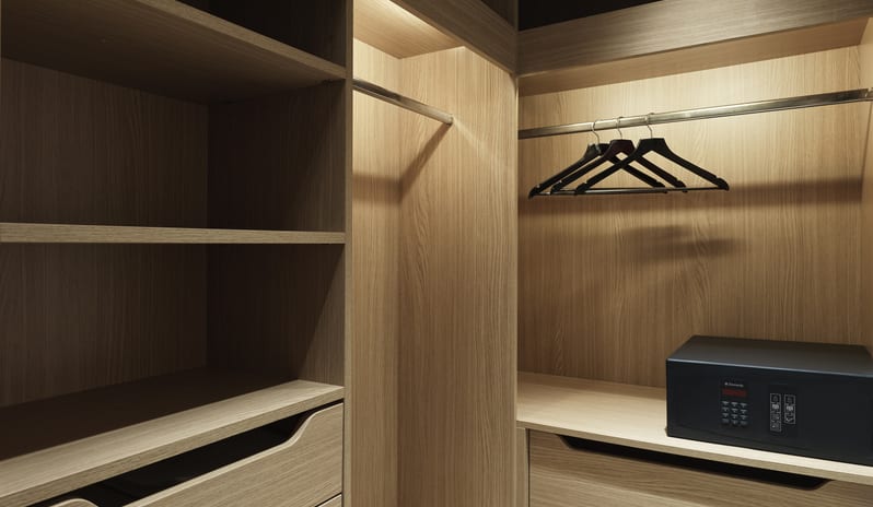 europe-holidays-greece-costa-navarino-the-westin-resort-costa-navarino-hotel-superior-infinity-garden-view-room